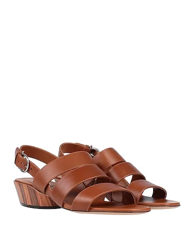https://images.styletyx.com/images/brown-leather-sandals-ferragamo-704975941_2.webp