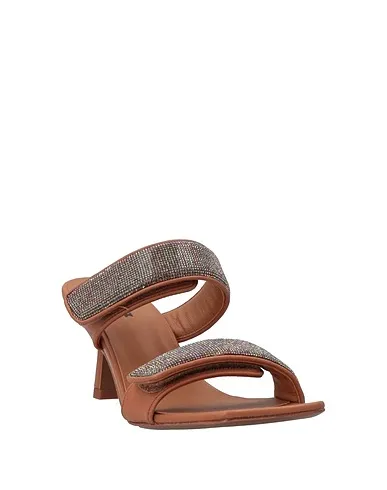 https://images.styletyx.com/images/brown-leather-sandals-lola-cruz-13008124_2.webp