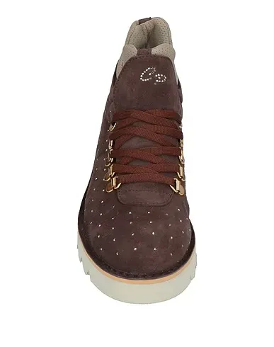 https://images.styletyx.com/images/brown-leather-sneakers-cesare-p-2542171_4.webp