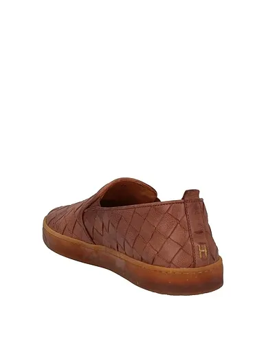 https://images.styletyx.com/images/brown-leather-sneakers-henderson-baracco-2544188_3.webp