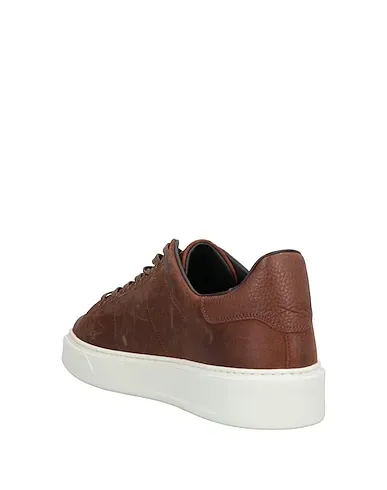 https://images.styletyx.com/images/brown-leather-sneakers-woolrich-13149067_3.webp