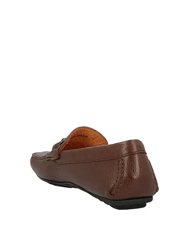 https://images.styletyx.com/images/brown-loafers-corneliani-13595114_3.webp