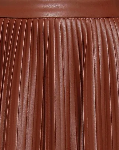 https://images.styletyx.com/images/brown-midi-skirt-jijil-873563563_4.webp