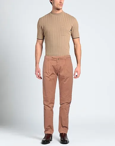 https://images.styletyx.com/images/brown-plain-weave-casual-pants-luigi-borrelli-napoli-726707275_2.webp
