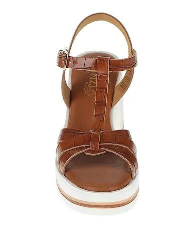 https://images.styletyx.com/images/brown-sandals-cinzia-soft-3029611_4.webp