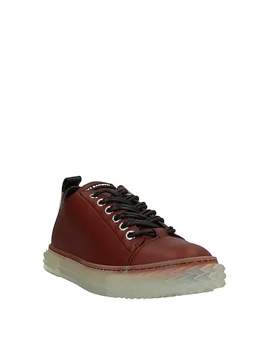 https://images.styletyx.com/images/brown-sneakers-giuseppe-zanotti-1015123_2.webp