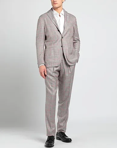 https://images.styletyx.com/images/brown-tweed-suits-sartorio-614988549_2.webp