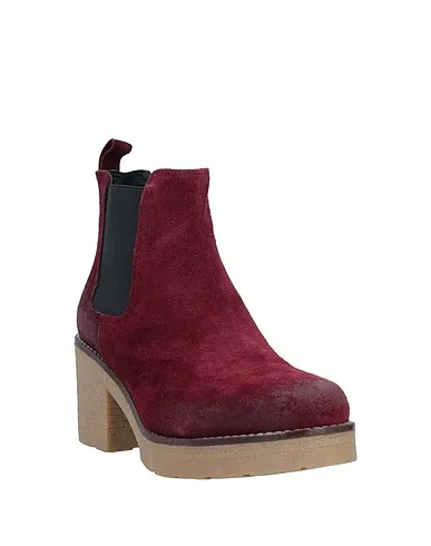 https://images.styletyx.com/images/burgundy-ankle-boot-riccardo-cartillone-2983711_2.webp