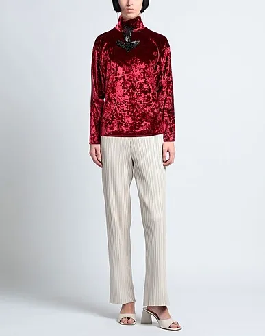 https://images.styletyx.com/images/burgundy-chenille-blouse-manila-grace-944303577_2.webp
