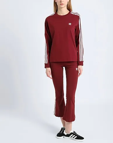https://images.styletyx.com/images/burgundy-jersey-t-shirt-adicolor-classics-longsleeve-adidas-13197050_4.webp