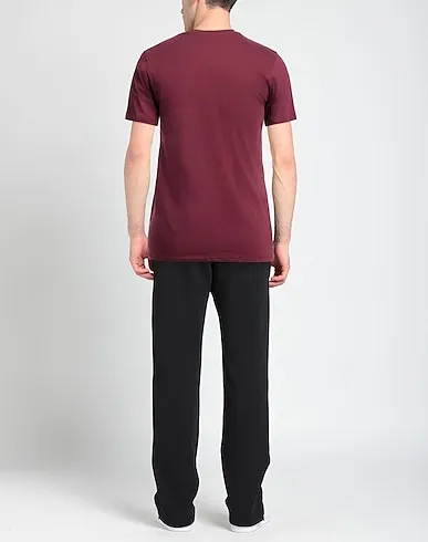 https://images.styletyx.com/images/burgundy-jersey-t-shirt-sergio-tacchini-3344723_3.webp