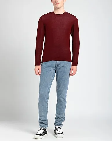 https://images.styletyx.com/images/burgundy-knitted-sweater-vneck-2358852_2.webp