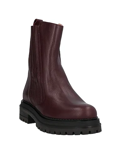 https://images.styletyx.com/images/burgundy-leather-ankle-boot-creative-13016133_2.webp
