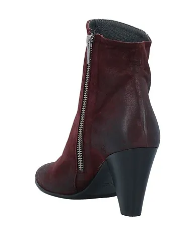 https://images.styletyx.com/images/burgundy-leather-ankle-boot-fru-it-1689358_3.webp