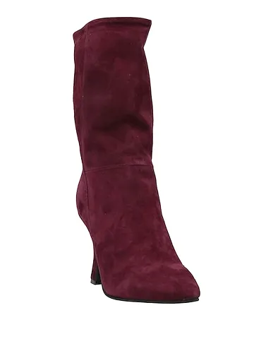 https://images.styletyx.com/images/burgundy-leather-ankle-boot-geneve-2959340_2.webp
