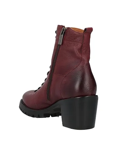 https://images.styletyx.com/images/burgundy-leather-ankle-boot-jo-ghost-1225922511_3.webp