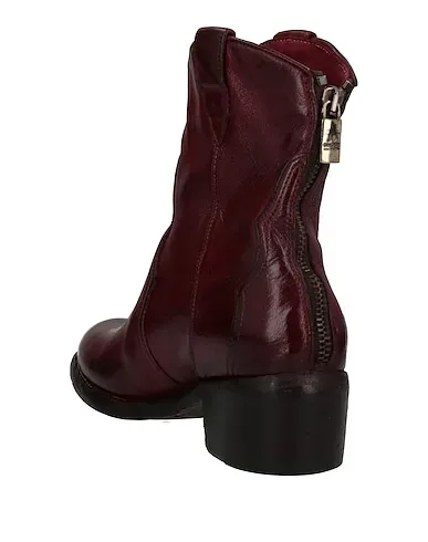 https://images.styletyx.com/images/burgundy-leather-ankle-boot-jo-ghost-13246208_3.webp