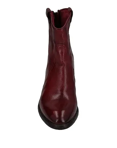 https://images.styletyx.com/images/burgundy-leather-ankle-boot-jo-ghost-13246208_4.webp