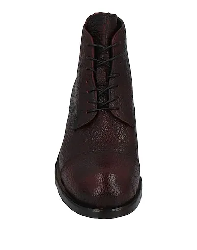 https://images.styletyx.com/images/burgundy-leather-ankle-boot-preventi-1003991617_4.webp