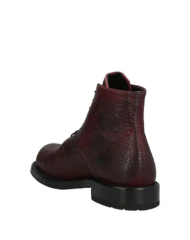 https://images.styletyx.com/images/burgundy-leather-ankle-boot-preventi-713606386_3.webp