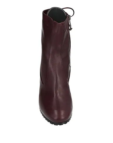 https://images.styletyx.com/images/burgundy-leather-ankle-boot-riccardo-cartillone-1398054_4.webp