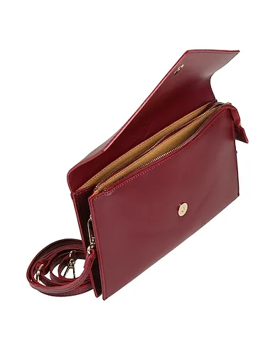 https://images.styletyx.com/images/burgundy-leather-handbag-avenue-67-1226293034_2.webp