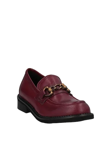 https://images.styletyx.com/images/burgundy-leather-loafers-divine-follie-2967920_2.webp
