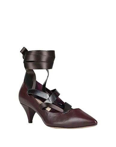 https://images.styletyx.com/images/burgundy-leather-pump-etro-992515_2.webp