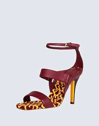 https://images.styletyx.com/images/burgundy-leather-sandals-hilfiger-collection-13024101_2.webp