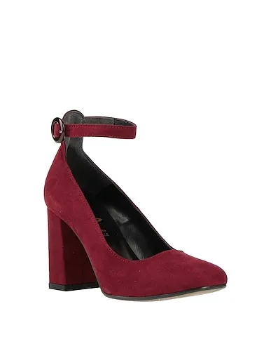 https://images.styletyx.com/images/burgundy-pump-noa-a-13127240_2.webp