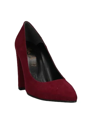 https://images.styletyx.com/images/burgundy-pump-noa-a-13133893_2.webp