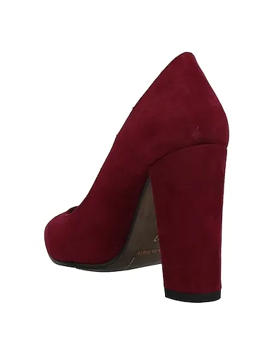 https://images.styletyx.com/images/burgundy-pump-noa-a-13133893_3.webp