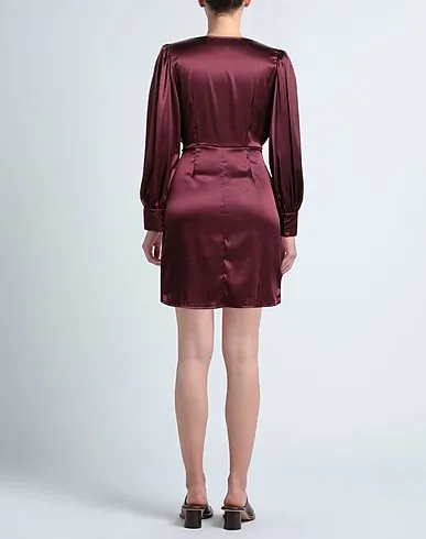 https://images.styletyx.com/images/burgundy-satin-short-dress-kontatto-13160114_3.webp
