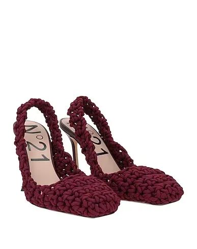 https://images.styletyx.com/images/burgundy-techno-fabric-pump-n21-1720344_2.webp
