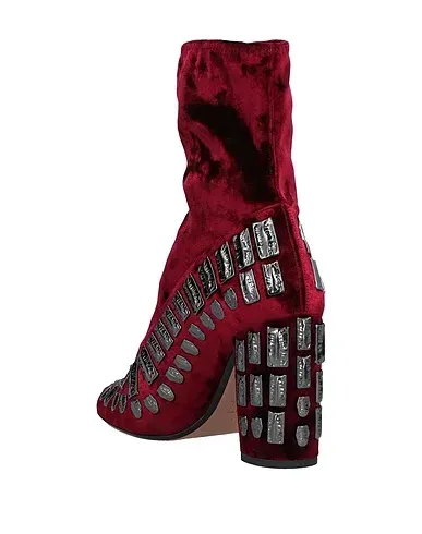 https://images.styletyx.com/images/burgundy-velvet-ankle-boot-samuele-failli-1437191_3.webp