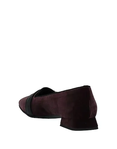 https://images.styletyx.com/images/burgundy-velvet-loafers-la-sellerie-13118165_3.webp