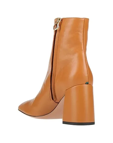 https://images.styletyx.com/images/camel-ankle-boot-nappa-cuoio-a-bocca-1340987_3.webp