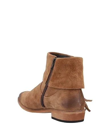 https://images.styletyx.com/images/camel-ankle-boot-poesie-veneziane-3073921_3.webp