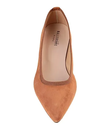 https://images.styletyx.com/images/camel-ballet-flats-campo-marzio-ballerette-1398828_4.webp