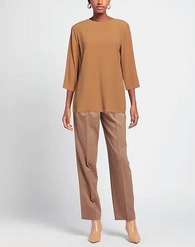 https://images.styletyx.com/images/camel-cady-blouse-tessa-flo-873809571_2.webp