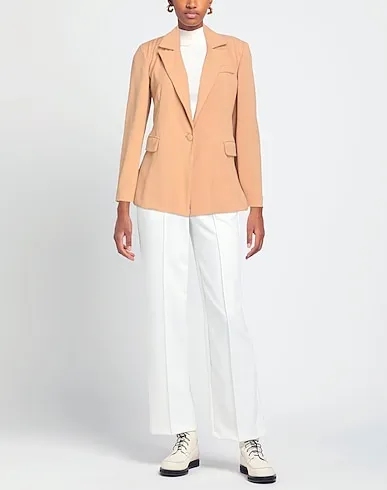 https://images.styletyx.com/images/camel-crepe-blazer-berna-3099908_2.webp