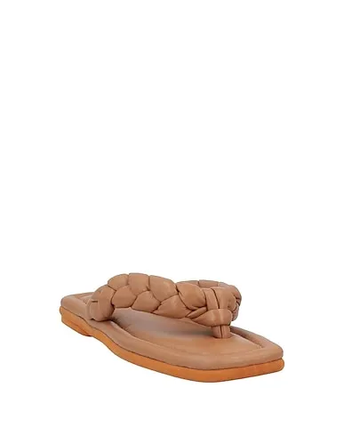 https://images.styletyx.com/images/camel-flip-flops-181-828340_2.webp