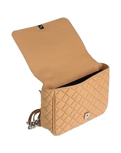 https://images.styletyx.com/images/camel-handbag-gum-design-3132185_2.webp