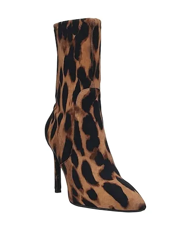 https://images.styletyx.com/images/camel-jersey-ankle-boot-stuart-weitzman-665106_2.webp