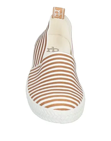 https://images.styletyx.com/images/camel-jersey-sneakers-roccobarocco-12910740_4.webp