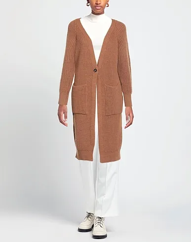 https://images.styletyx.com/images/camel-knitted-cardigan-dx-collection-1005809182_2.webp