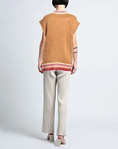 https://images.styletyx.com/images/camel-knitted-sleeveless-sweater-marche-21-1004384984_3.webp