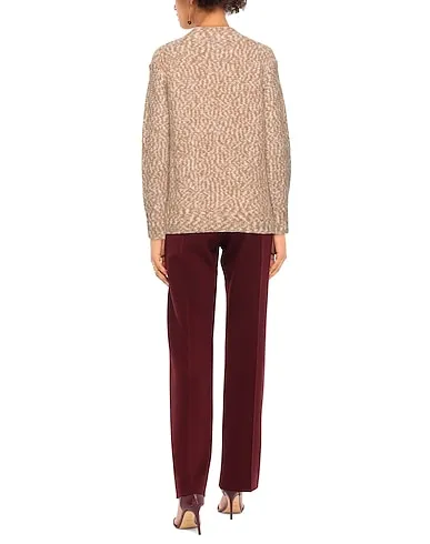 https://images.styletyx.com/images/camel-knitted-sweater-calvin-klein-486396_3.webp