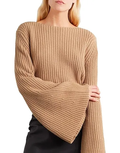 https://images.styletyx.com/images/camel-knitted-sweater-loulou-studio-356809_2.webp