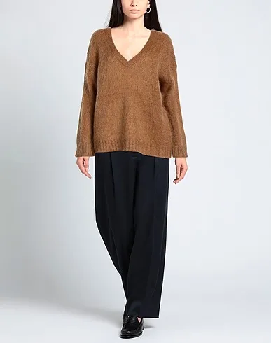 https://images.styletyx.com/images/camel-knitted-sweater-nocold-729169459_2.webp